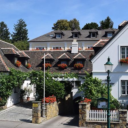 Hotel Landhaus Fuhrgassl-Huber Wenen Buitenkant foto