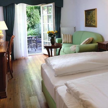 Hotel Landhaus Fuhrgassl-Huber Wenen Buitenkant foto
