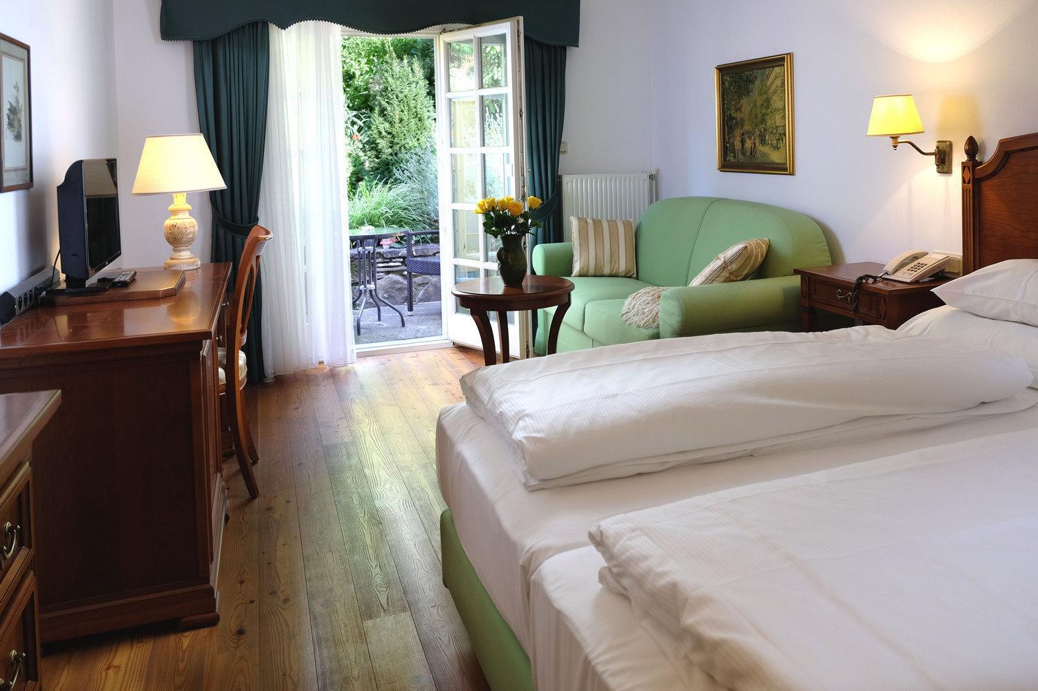 Hotel Landhaus Fuhrgassl-Huber Wenen Buitenkant foto