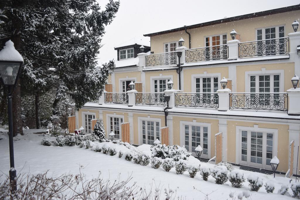 Hotel Landhaus Fuhrgassl-Huber Wenen Buitenkant foto